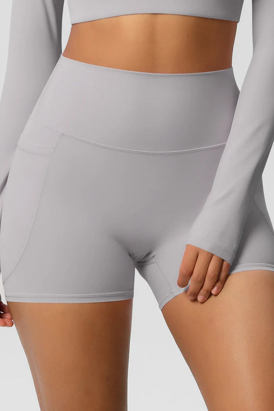 High Waist Yoga Shorts for Women - Squat Proof Athletic Shorts with Pockets Snaviére